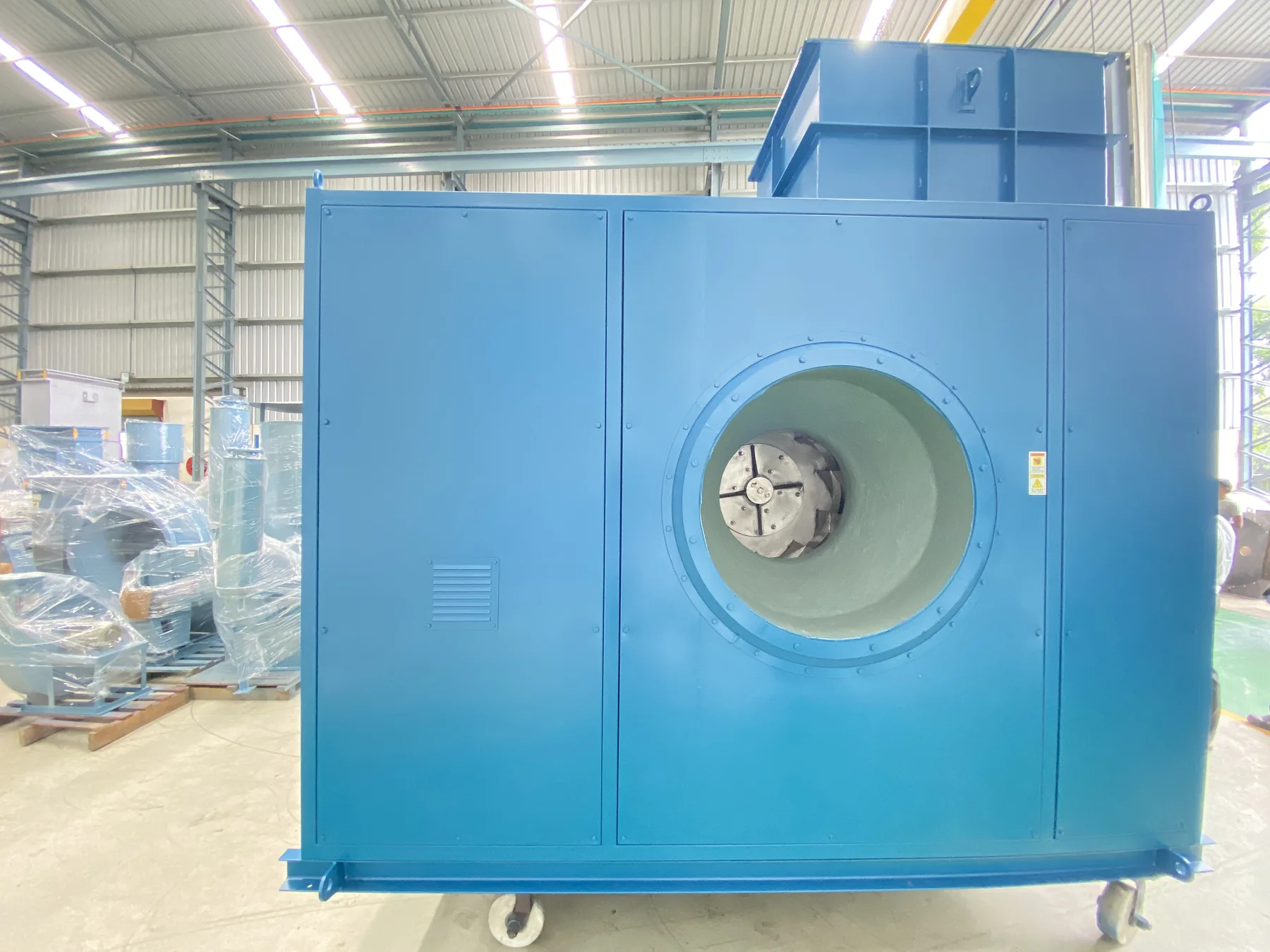 Cased centrifugal exhaust unit on castors