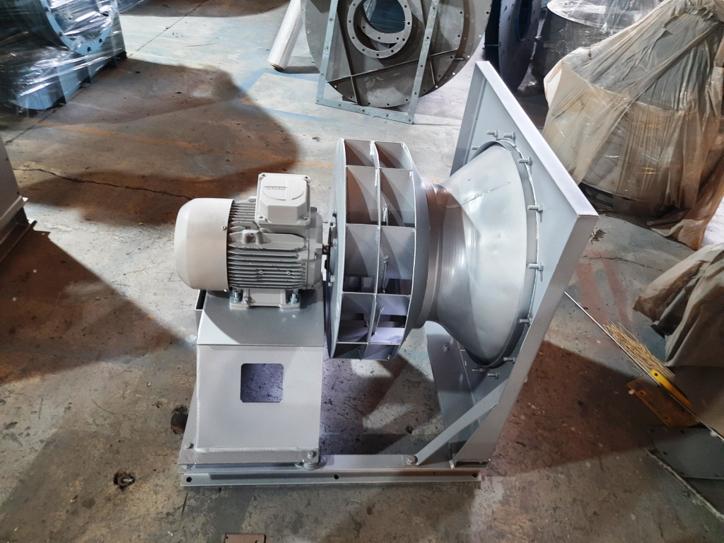 High-efficiency backward-curved plenum fan for a data-center air-handling unit on the Jitamitra shop floor